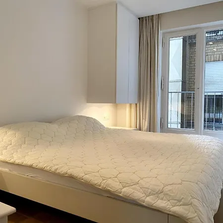 Beachfront Comfort, Cleaning Included Nieuwpoort