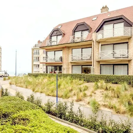 Beachfront Comfort, Cleaning Included *